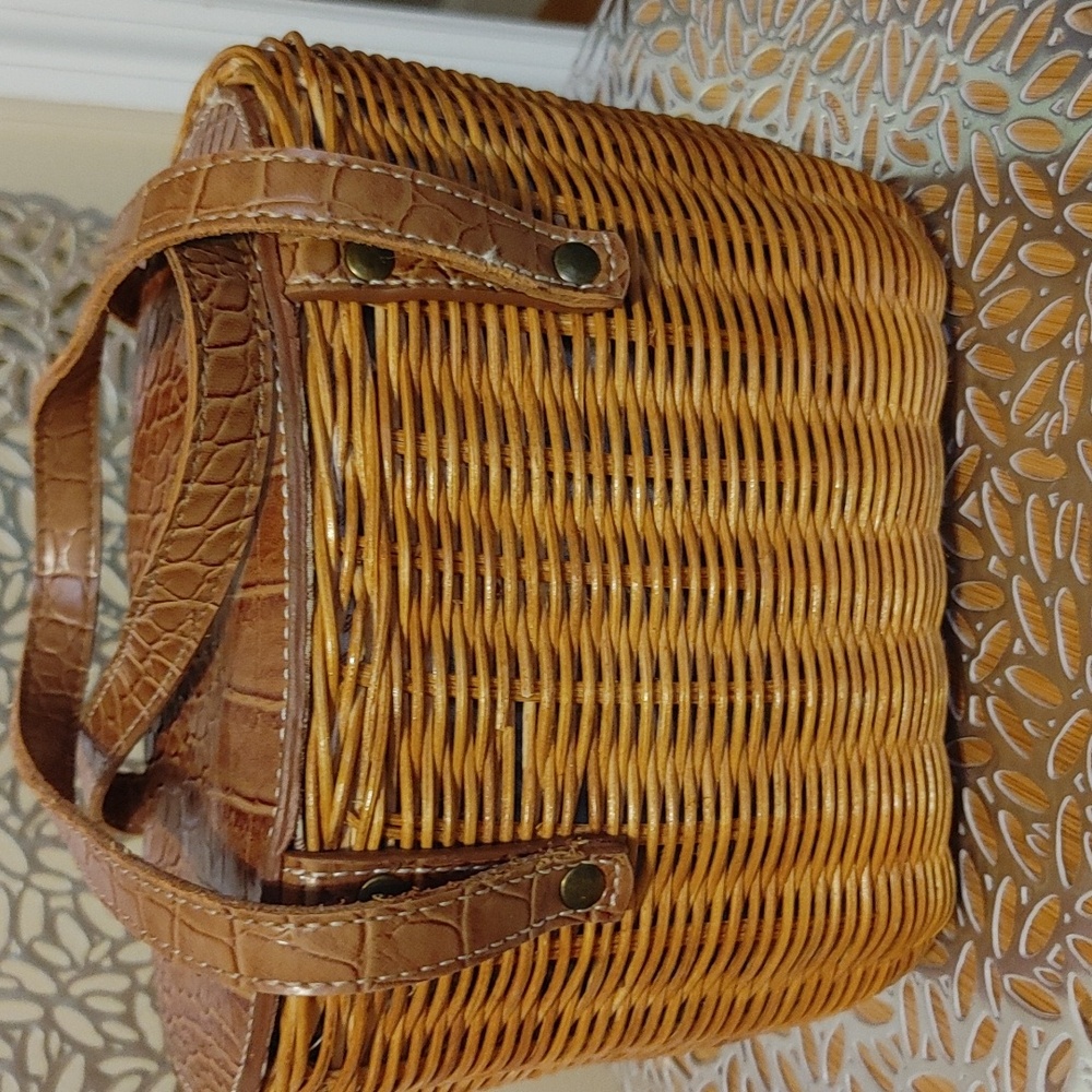 🌻Wicker Style Bag - Picture 7 of 11